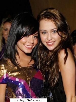 Miley+Celebrites - official.miley.club - **Galleries**